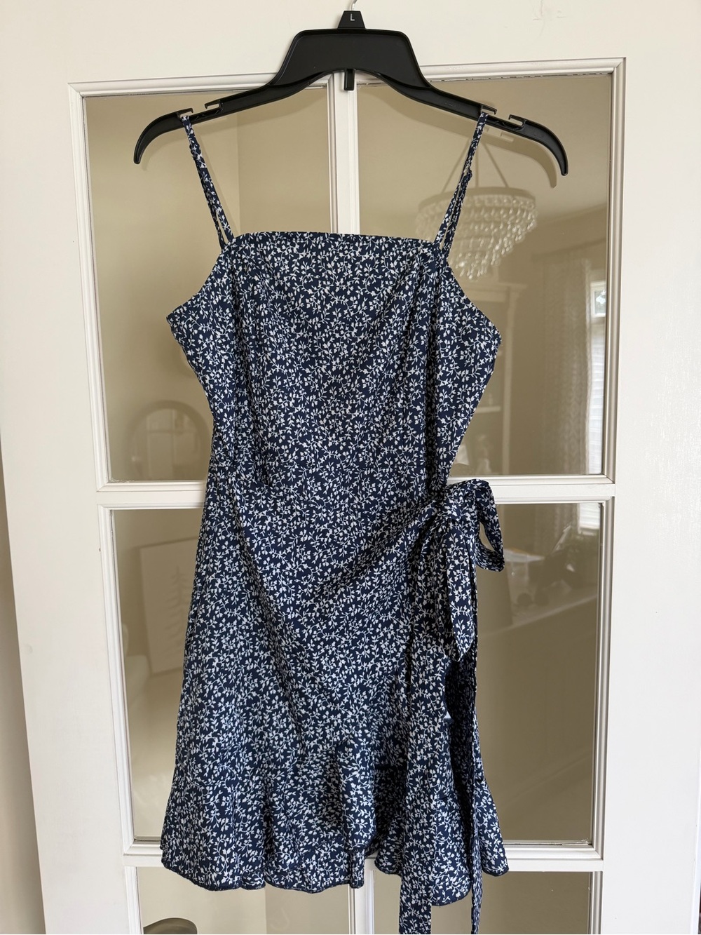 SHEIN Navy Blue & White Floral Tie-Detail Mini Dress